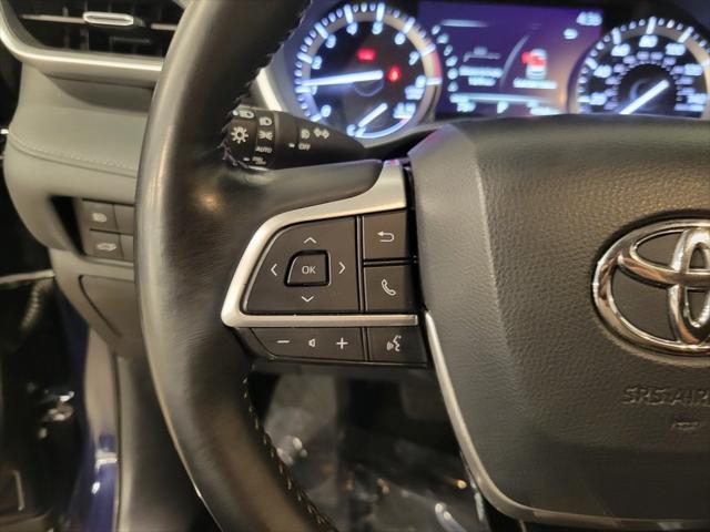 used 2022 Toyota Highlander car, priced at $39,599