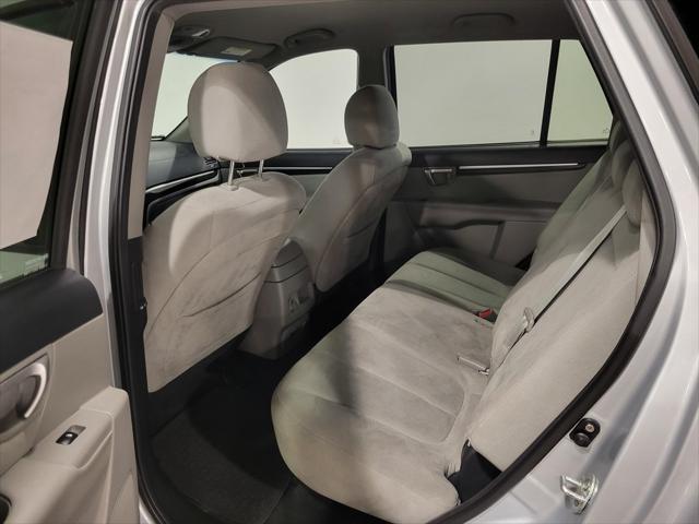 used 2009 Hyundai Santa Fe car, priced at $7,895