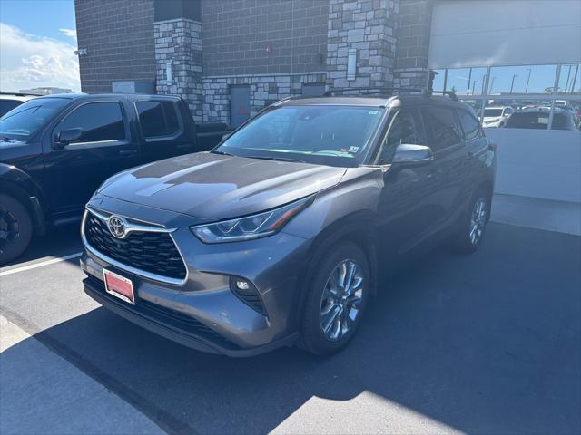used 2021 Toyota Highlander car, priced at $37,995