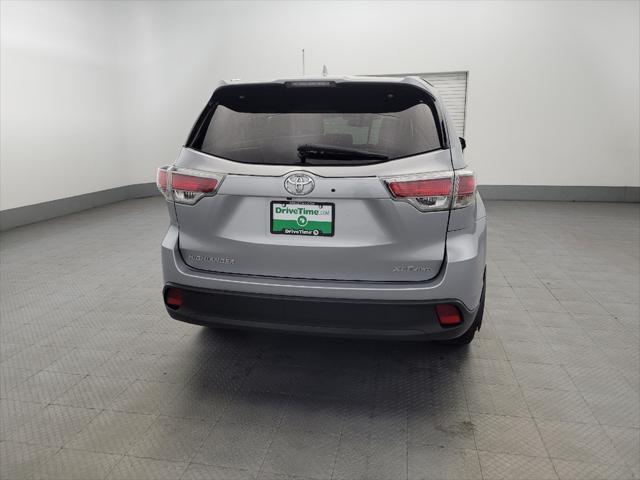 used 2016 Toyota Highlander car, priced at $22,295