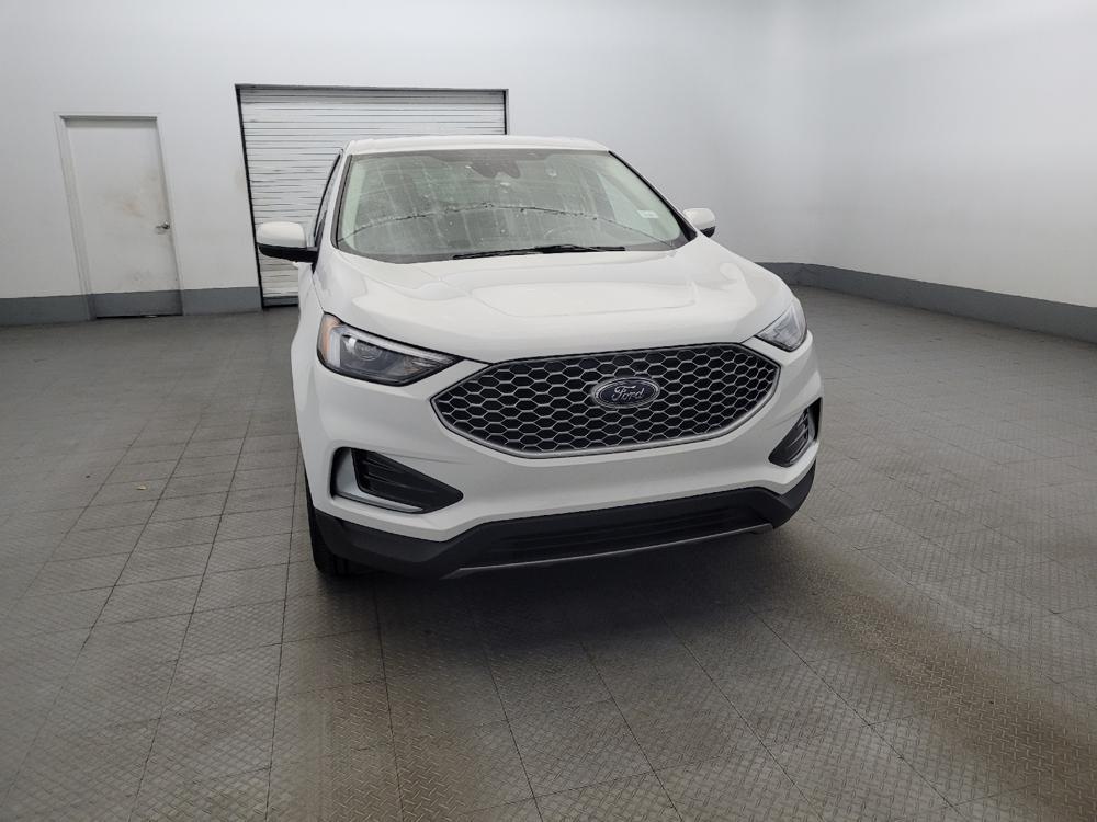 used 2024 Ford Edge car, priced at $22,995