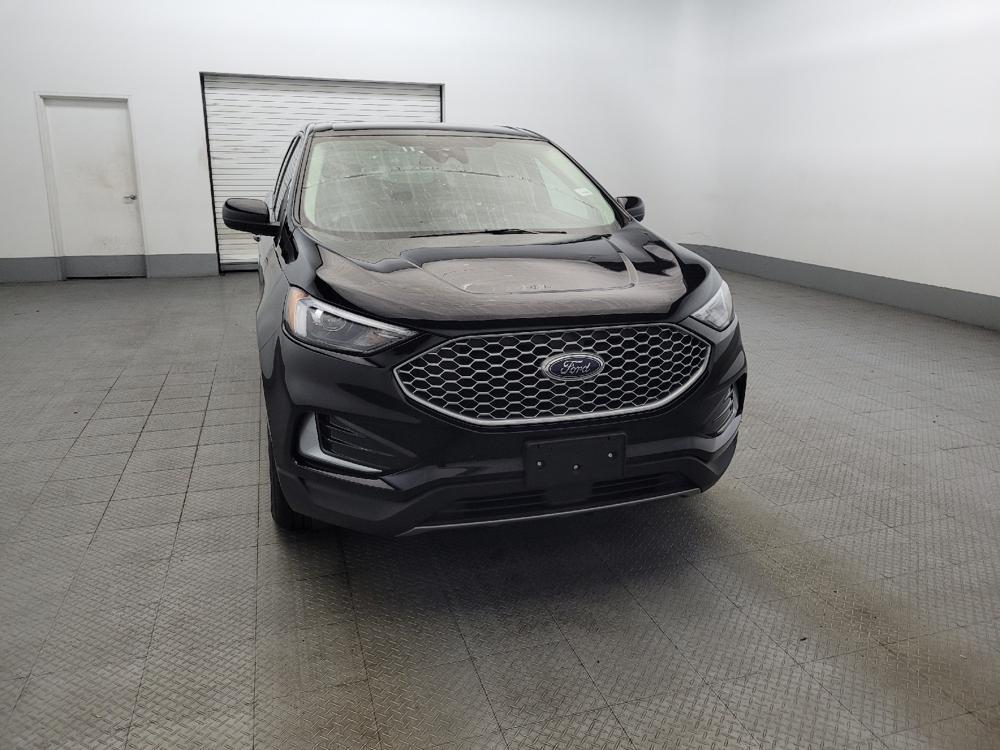 used 2024 Ford Edge car, priced at $24,895