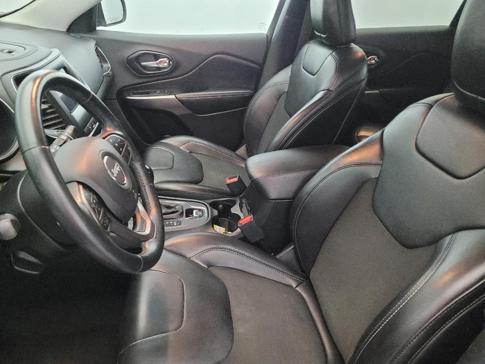 used 2019 Jeep Cherokee car, priced at $18,495