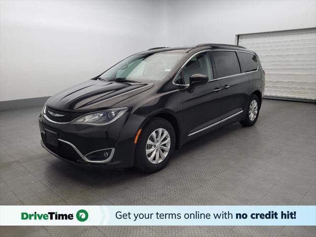 used 2017 Chrysler Pacifica car, priced at $23,095