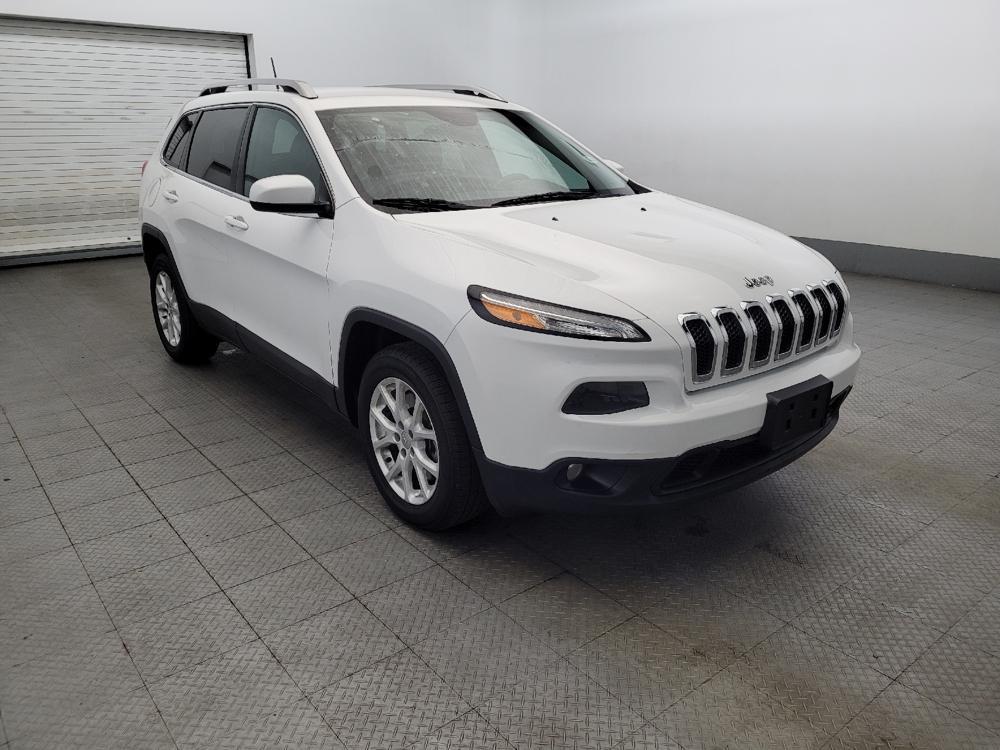used 2018 Jeep Cherokee car, priced at $15,995
