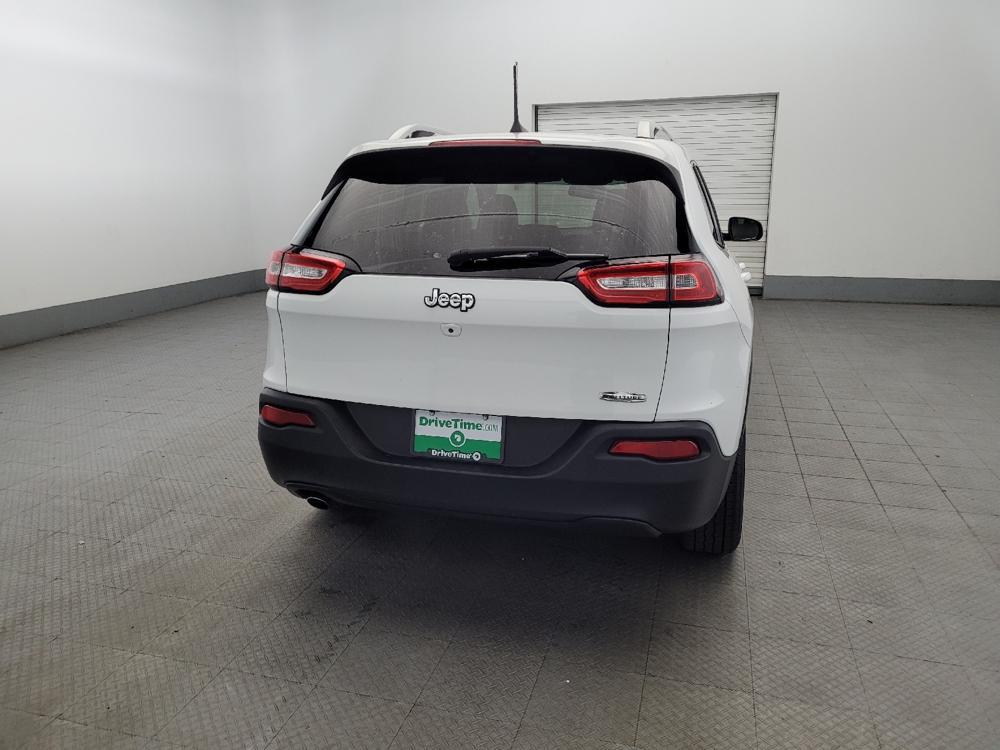 used 2018 Jeep Cherokee car, priced at $15,995