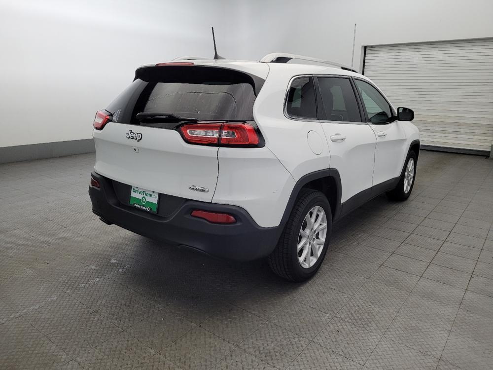 used 2018 Jeep Cherokee car, priced at $15,995