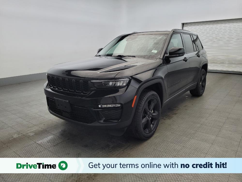 used 2023 Jeep Grand Cherokee car, priced at $29,095