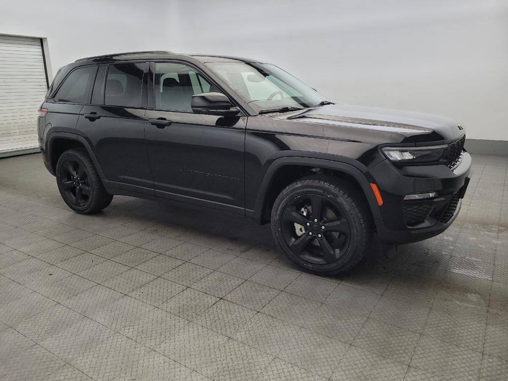 used 2023 Jeep Grand Cherokee car, priced at $29,095