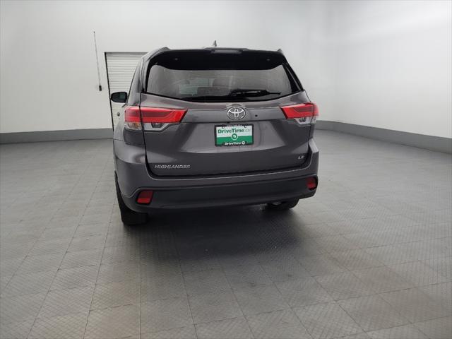 used 2019 Toyota Highlander car, priced at $27,695