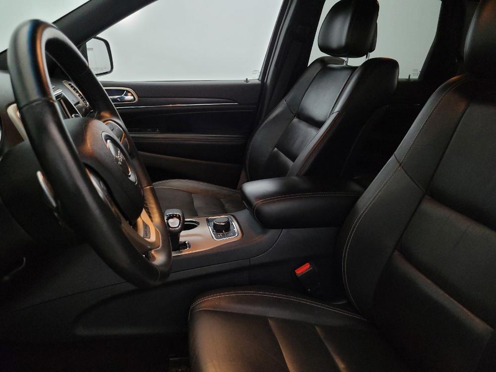 used 2015 Jeep Grand Cherokee car, priced at $16,795
