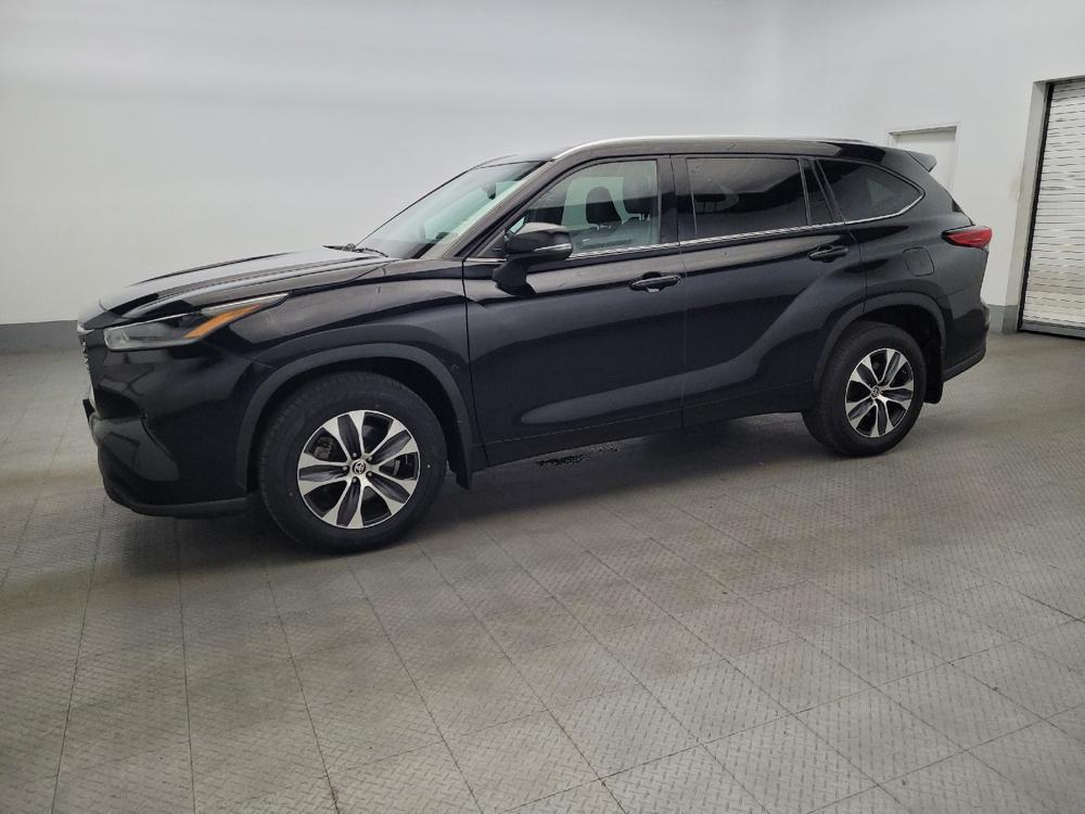 used 2021 Toyota Highlander car, priced at $26,795