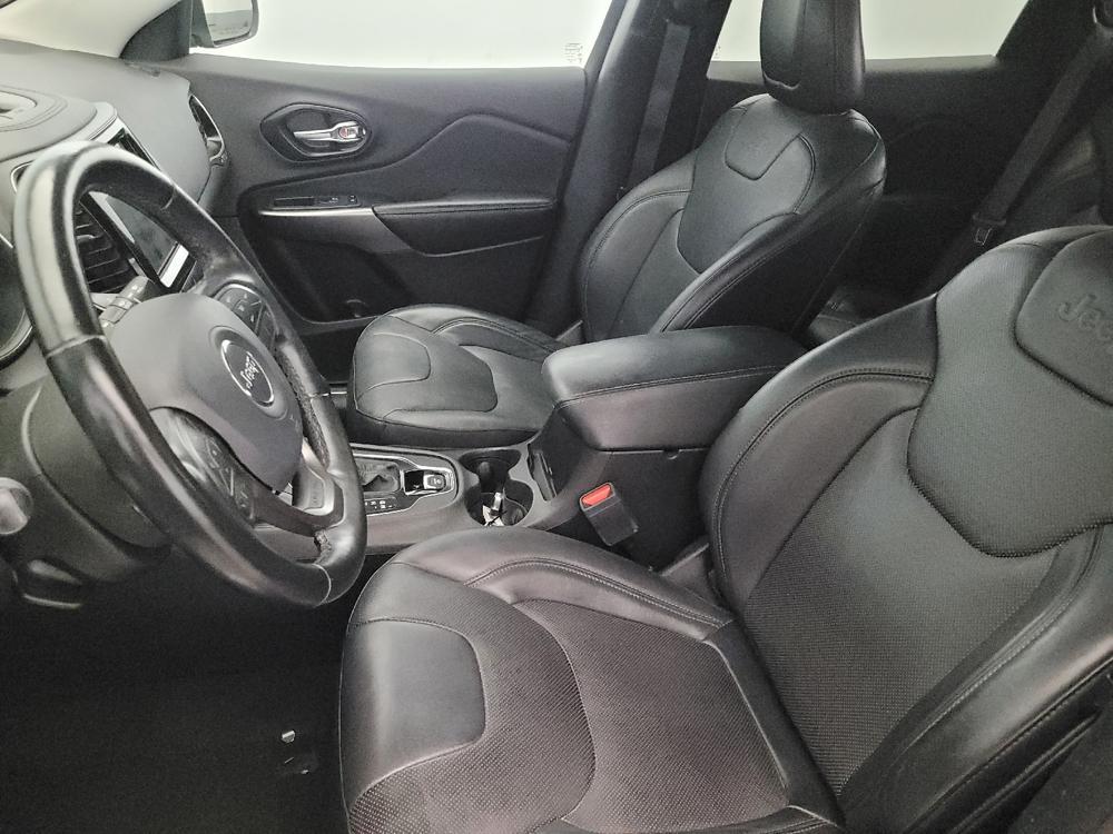 used 2020 Jeep Cherokee car, priced at $20,395