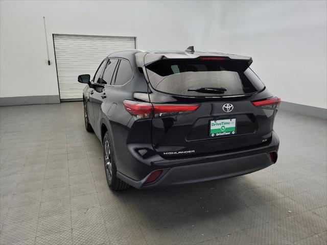 used 2020 Toyota Highlander car, priced at $26,695