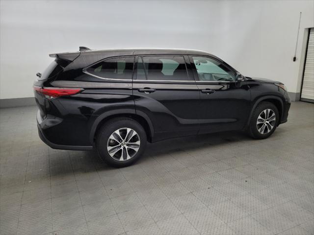 used 2020 Toyota Highlander car, priced at $26,695