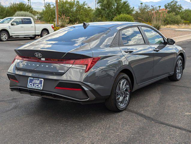 new 2024 Hyundai Elantra HEV car