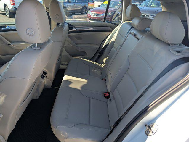 used 2017 Volkswagen Golf Alltrack car