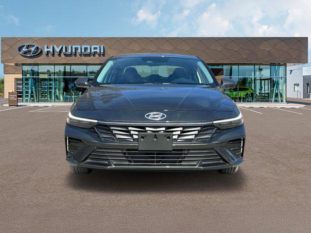 new 2025 Hyundai ELANTRA HEV car