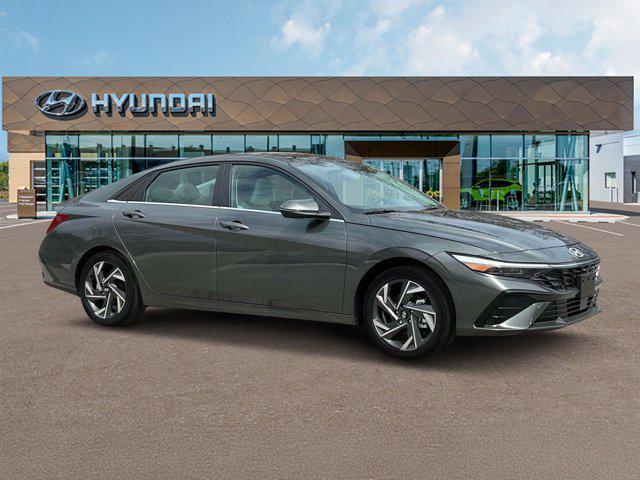 new 2025 Hyundai Elantra car