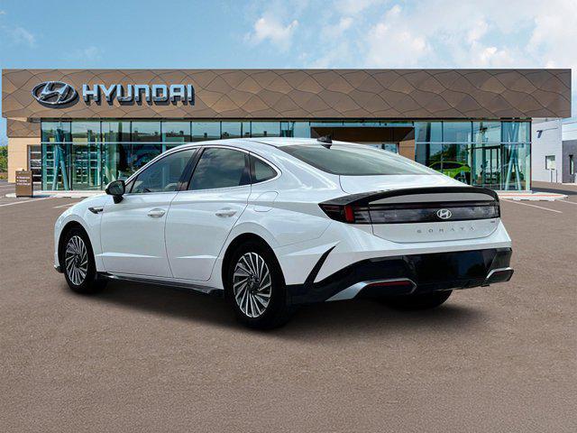 new 2025 Hyundai Sonata Hybrid car