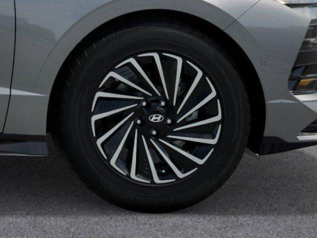 new 2025 Hyundai Sonata Hybrid car