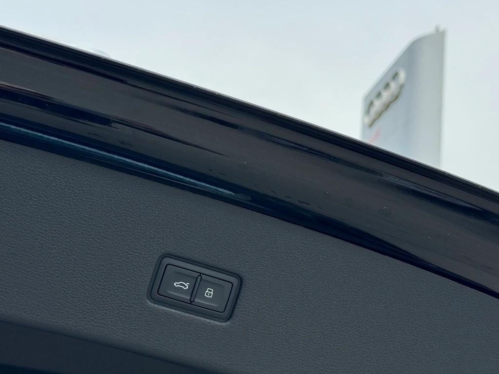 new 2026 Audi Q8 car