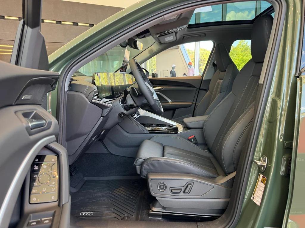 new 2025 Audi Q5 car, priced at $58,126