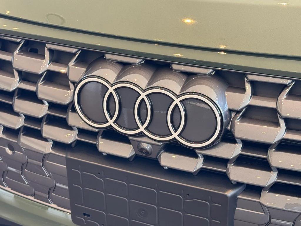 new 2025 Audi Q5 car, priced at $58,126