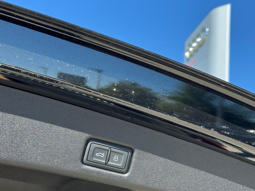 new 2025 Audi Q5 car, priced at $61,608
