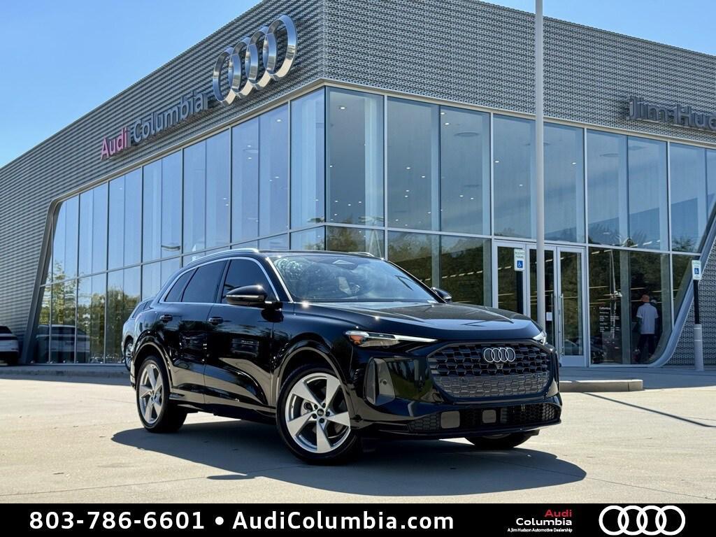 new 2025 Audi Q5 car, priced at $61,608