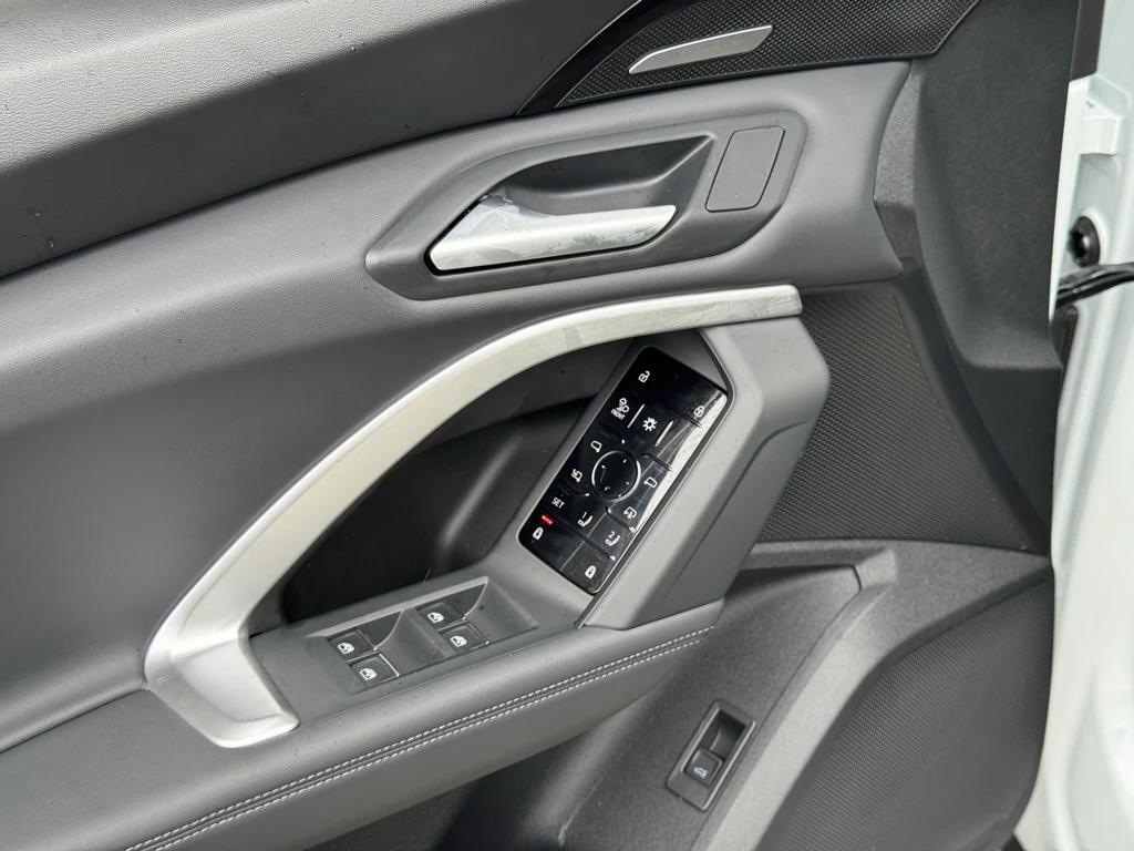 new 2025 Audi Q5 car, priced at $59,472