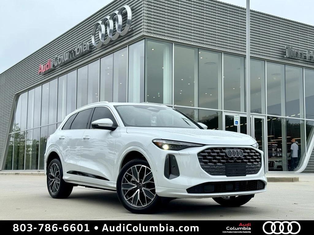 new 2025 Audi Q5 car, priced at $59,472