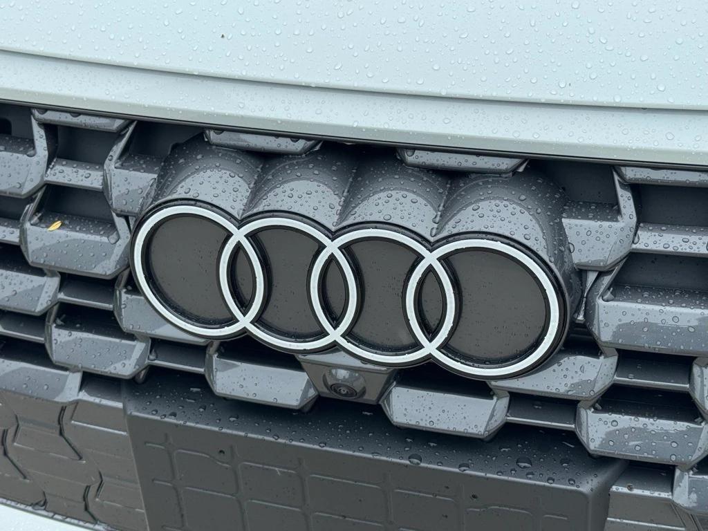 new 2025 Audi Q5 car, priced at $59,472