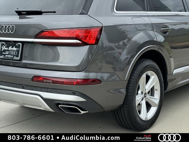 new 2025 Audi Q7 car, priced at $63,690