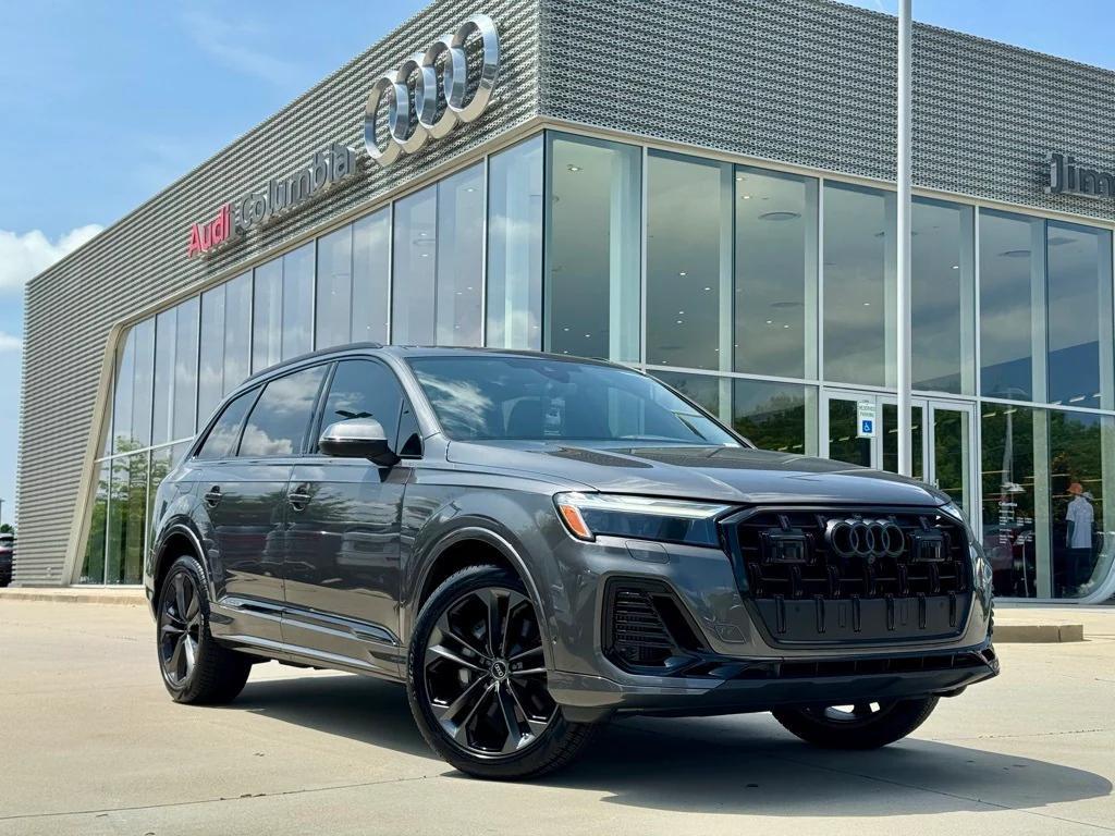 new 2025 Audi Q7 car, priced at $72,250