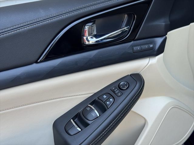 used 2023 Nissan Maxima car, priced at $34,404