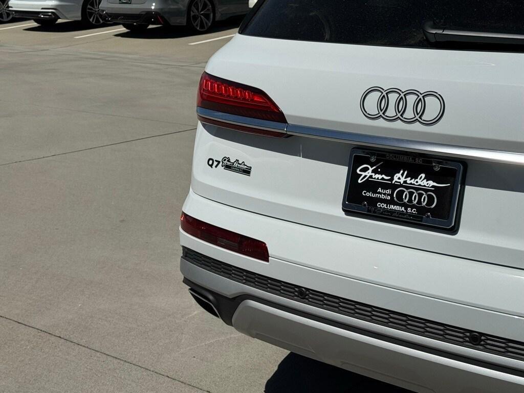 new 2025 Audi Q7 car, priced at $64,800