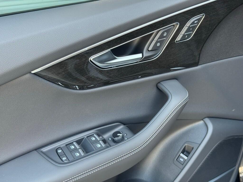 new 2025 Audi Q8 car, priced at $86,660