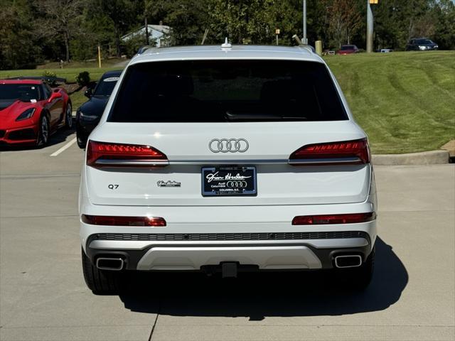 new 2025 Audi Q7 car, priced at $71,655