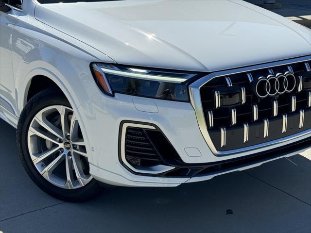 new 2025 Audi Q7 car, priced at $71,655