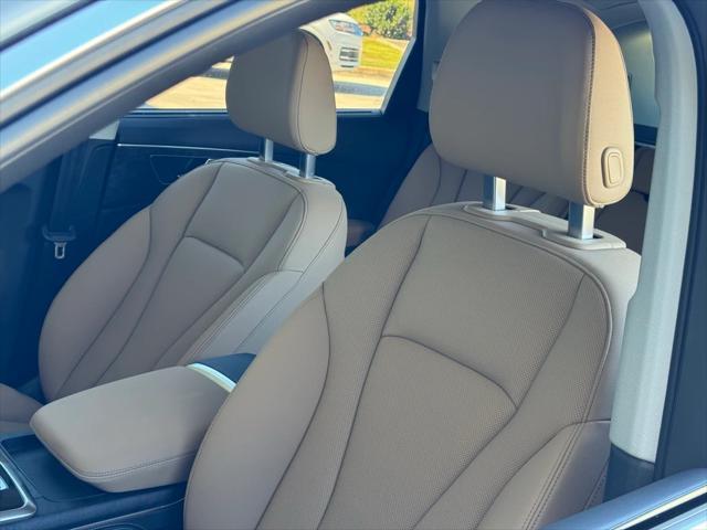 new 2025 Audi Q7 car, priced at $74,155