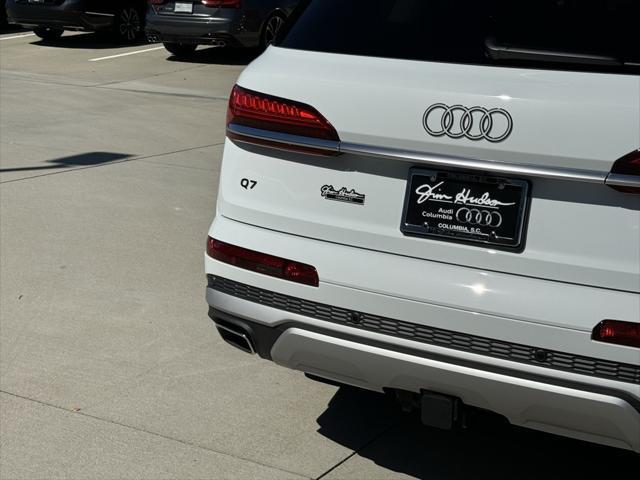 new 2025 Audi Q7 car, priced at $71,655