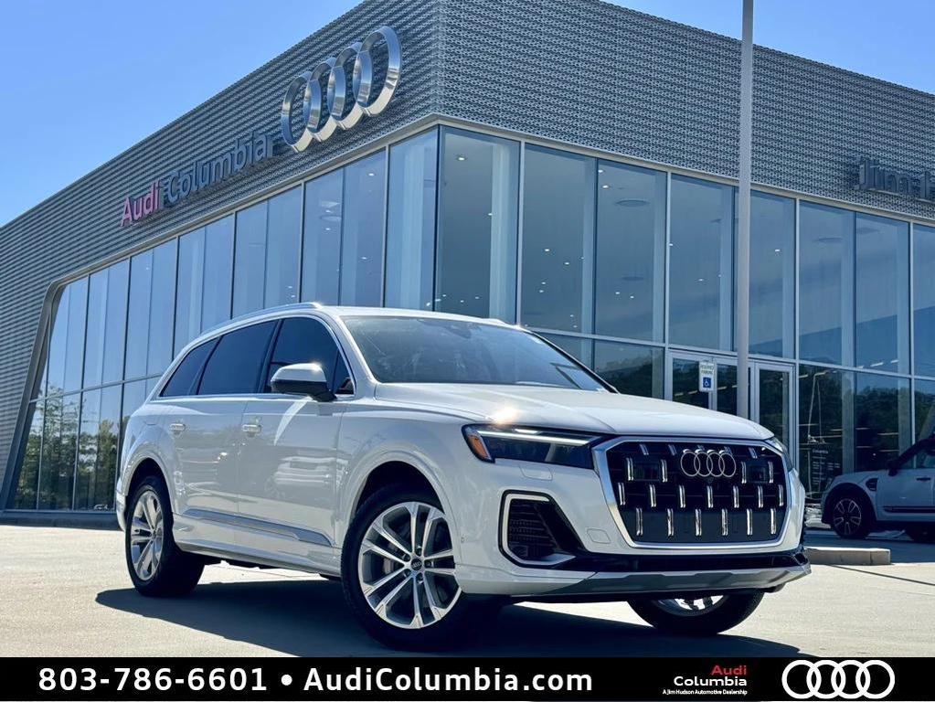 new 2025 Audi Q7 car, priced at $70,155