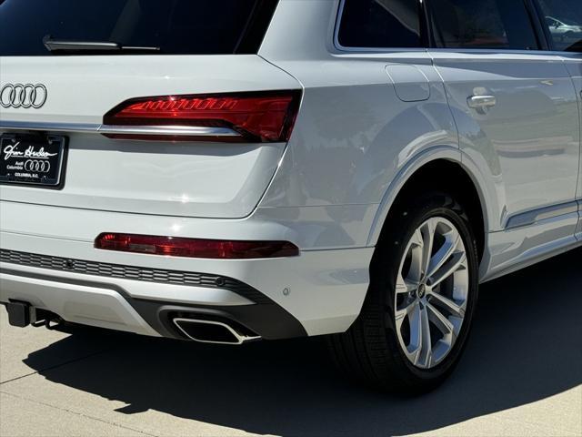 new 2025 Audi Q7 car, priced at $71,655