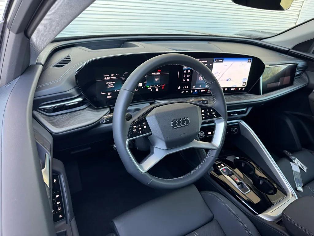 new 2025 Audi Q5 car, priced at $61,655