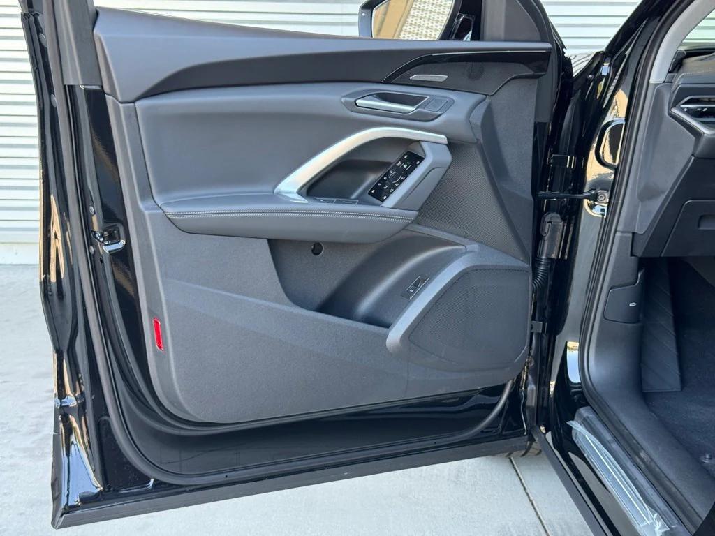 new 2025 Audi Q5 car, priced at $61,655