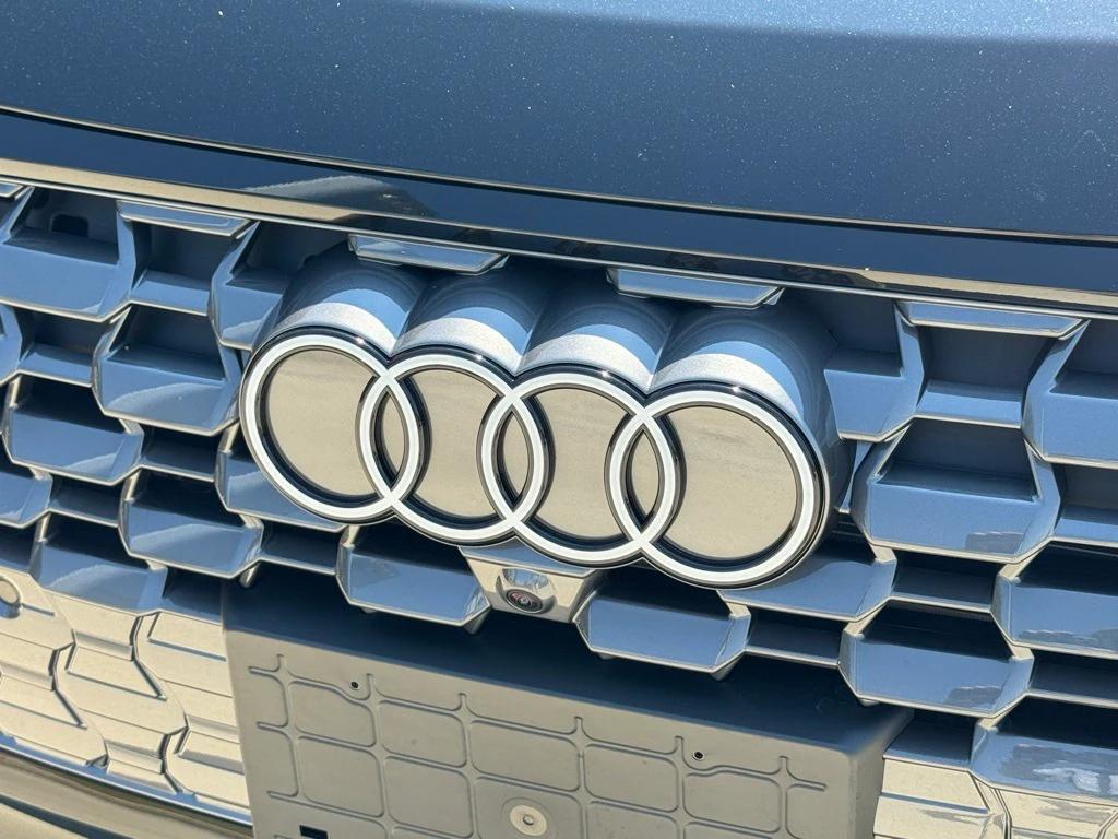 new 2025 Audi Q5 car, priced at $61,655