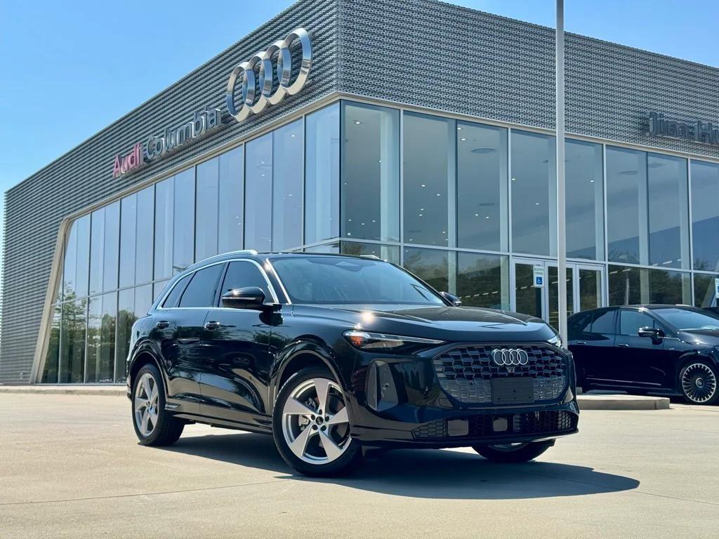 new 2025 Audi Q5 car, priced at $61,655