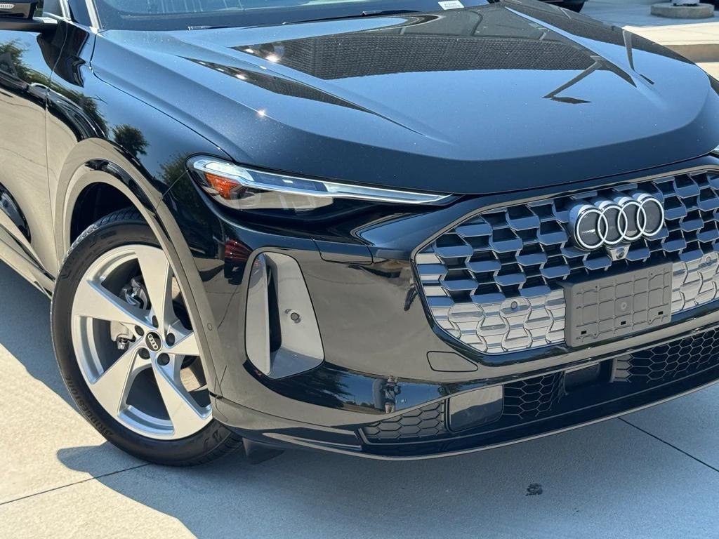 new 2025 Audi Q5 car, priced at $61,655
