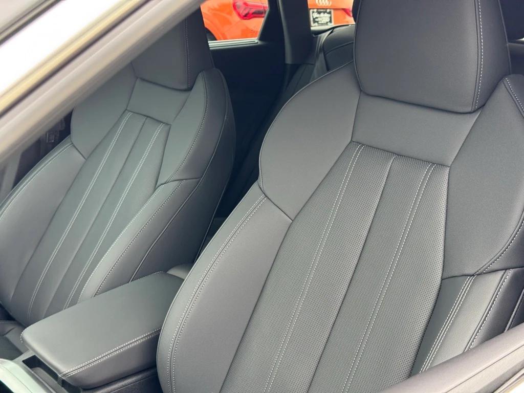 new 2025 Audi Q5 car, priced at $59,472